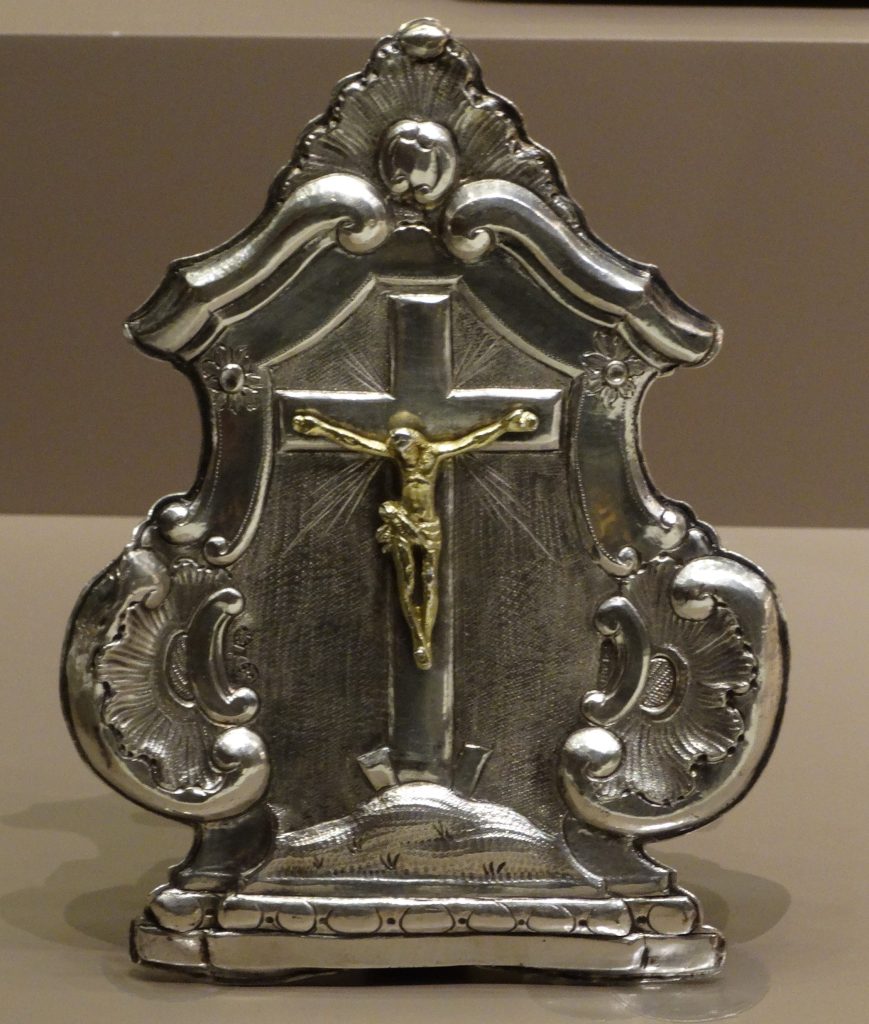 Portapaz - Plata. Siglo XVIII - Procede de la parroquia de Santa Quiteria de Torrevelilla (Teruel).